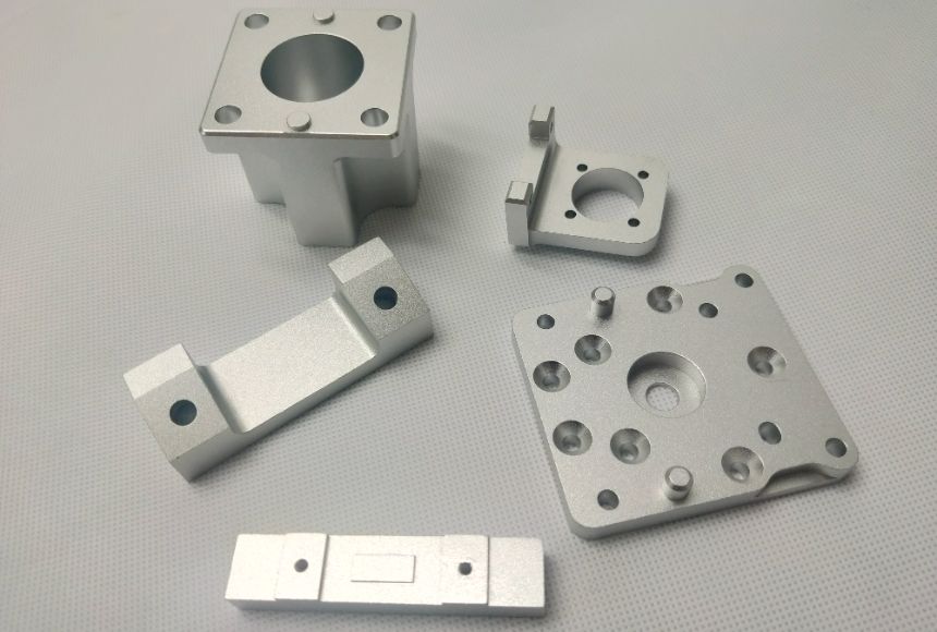 CNC Machining vs Die Casting: How to Choose the Right Process for Automotive Structural Parts